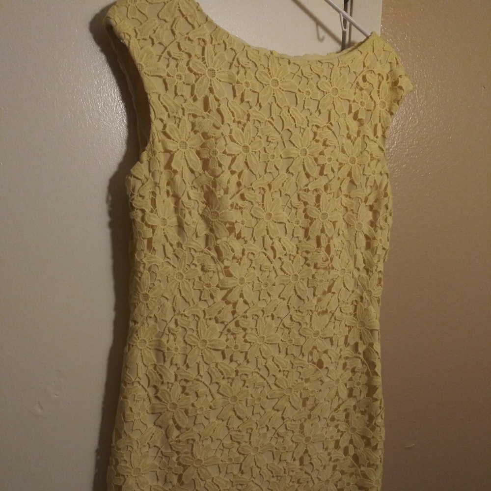 Dress - Picture 2 of 4